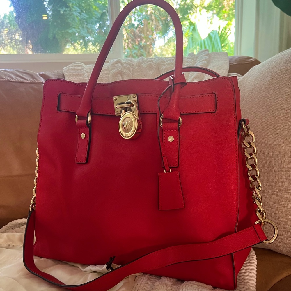 Micheal Kors Hamilton Large Leather Purse Red with Gold Hardware